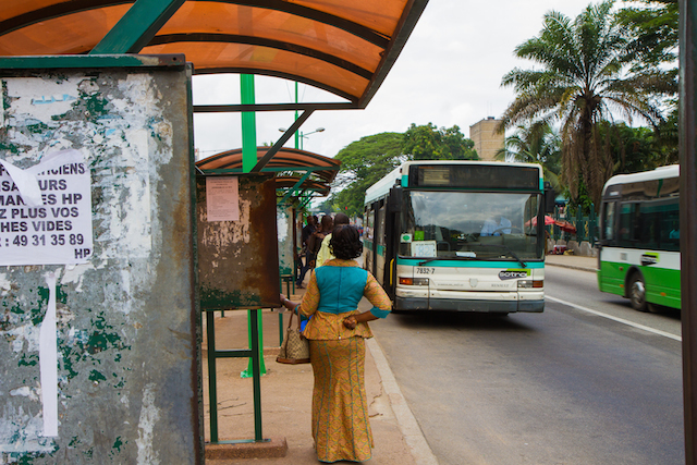 Côte d’Ivoire’s economic capital, Abidjan, has developed a public transport strategy, which includes reserving a bus line and several levels of quality service for the middle class and civil servants